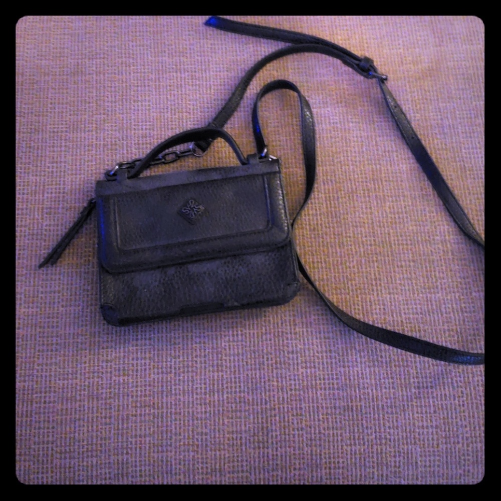 Crossbody purse